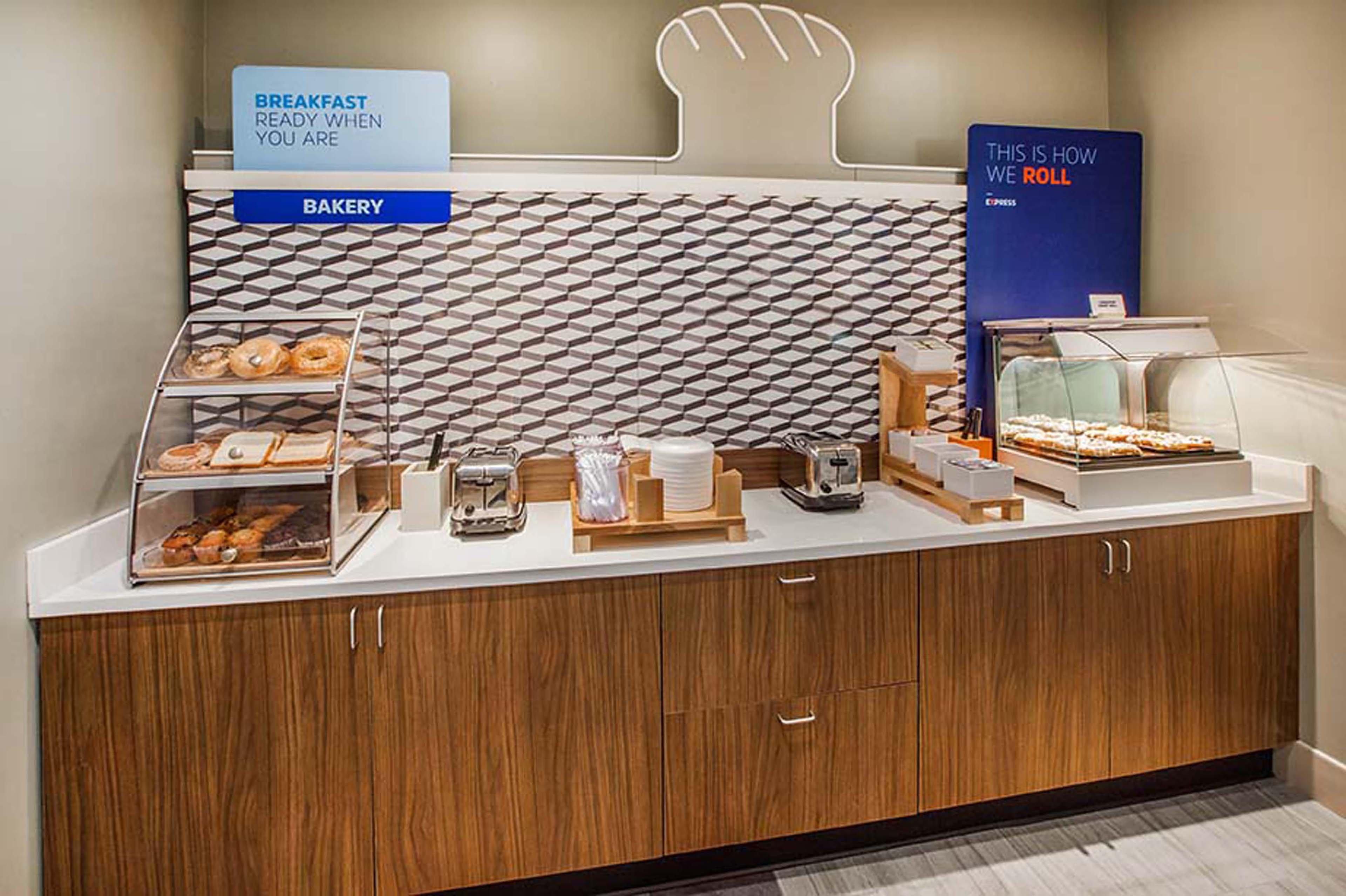 Holiday Inn Express Hutchison By Ihg Hutchinson Luaran gambar