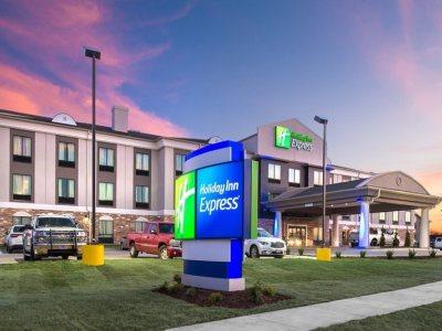 Holiday Inn Express Hutchison By Ihg Hutchinson Luaran gambar